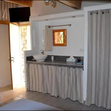 펜션 Maison Atypique Rondinara, La Combe Verte 보니파시오