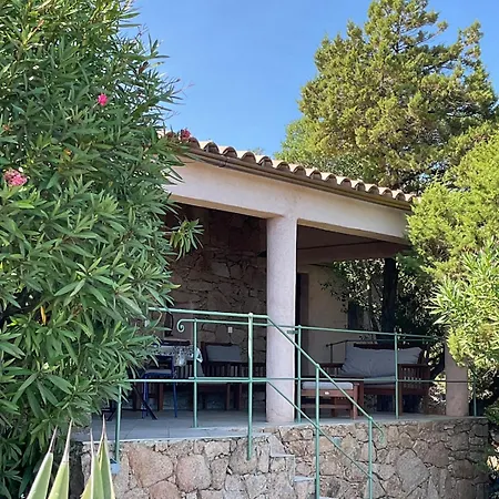 펜션 Maison Atypique Rondinara, La Combe Verte