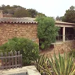 Maison Atypique Rondinara, La Combe Verte * Bonifacio (Corsica)