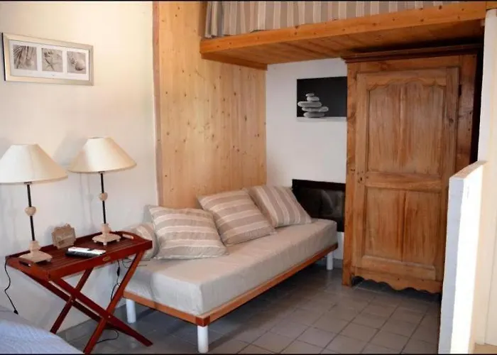 Maison Atypique Rondinara, La Combe Verte Hébergement de vacances *