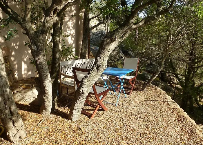 Maison Atypique Rondinara, La Combe Verte Hébergement de vacances Bonifacio (Corsica)